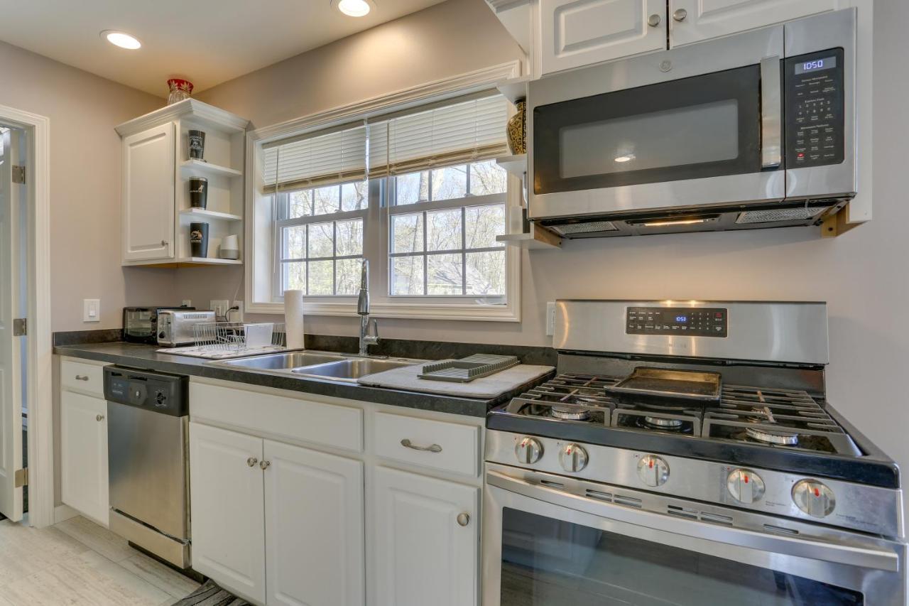 Poconos Vacation Near Wallenpaupack! Holiday home