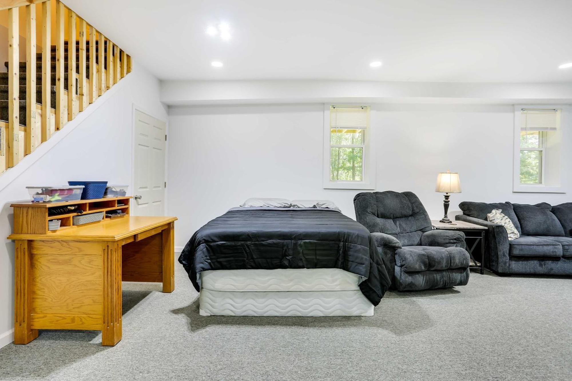 Holiday home Poconos Vacation Near Wallenpaupack! Lake Ariel